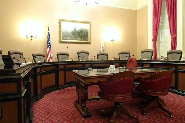 committee room, meeting, capitol-1022791.jpg
