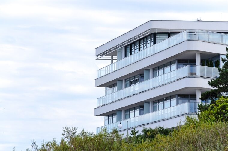 modern house, tourism, city-2668333.jpg